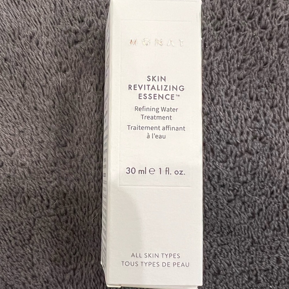 New Unopened Travel Sized Monat Skin Essence